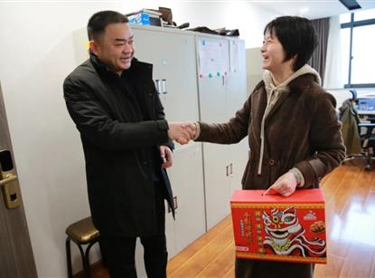 春節(jié)慰問送溫暖，歲寒情深暖人心——綿投集團(tuán)組織開展2022年春節(jié)慰問系列活動